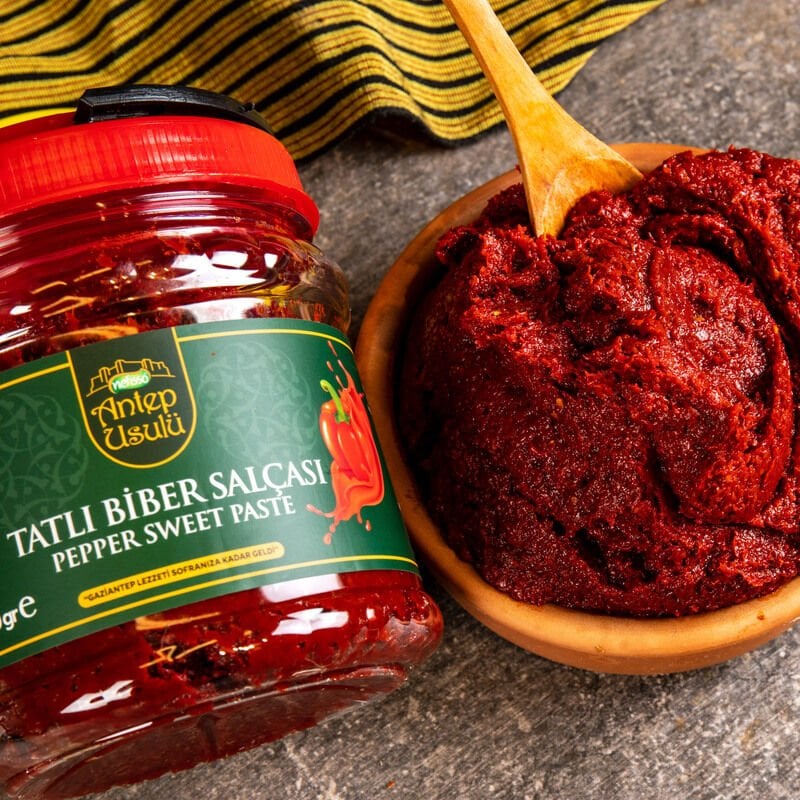 Biber Salçası Ev Tipi Tatlı