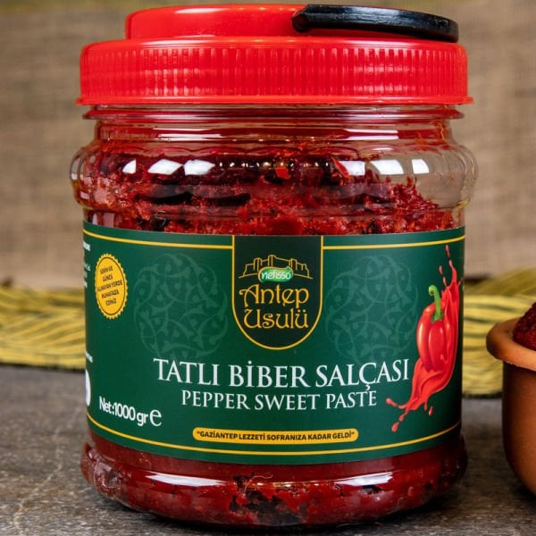 Biber Salçası Ev Tipi Tatlı