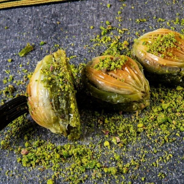 Antep Fıstıklı Midye Baklava 2,5 Kg Tepsi + Hızlı Kargo Ertesi Gün Teslim ( İst.-Ank.-İzmir)