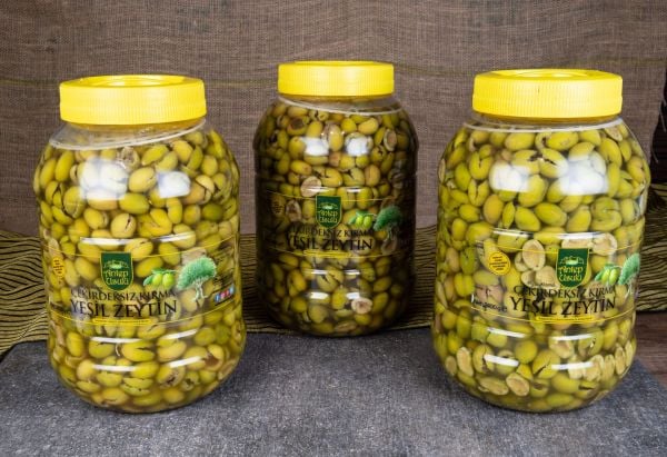 Nizip Kırma Çekirdeksiz Yeşil Zeytin 4500 cc Bidon X 8 Adet
