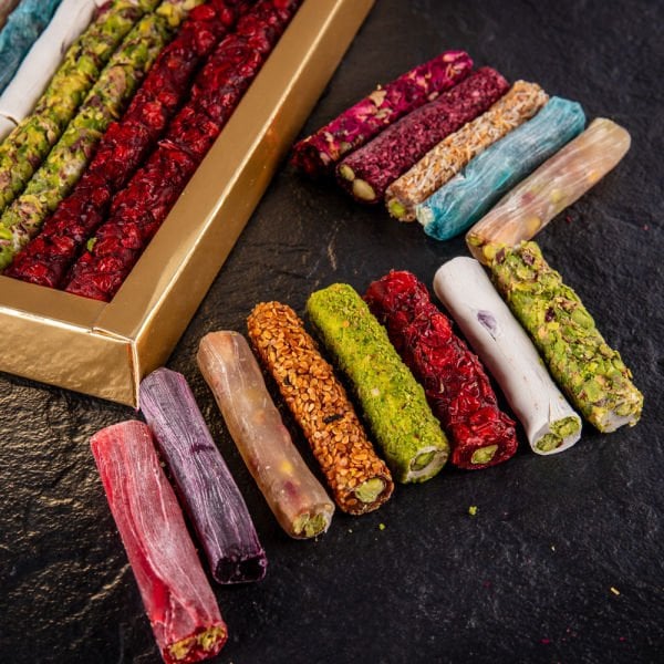 Hediyelik Antep Fıstıklı Karışık Çeşnili Fitil Lokum 550 g Kutu