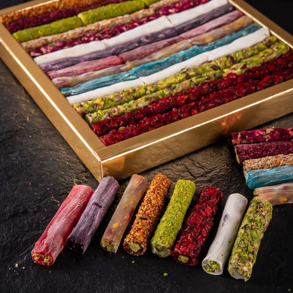 Hediyelik Antep Fıstıklı Karışık Çeşnili Fitil Lokum 550 g Kutu