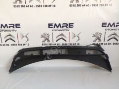 Peugeot 308 Ön Cam Izgarası T9 14-  98008282XT