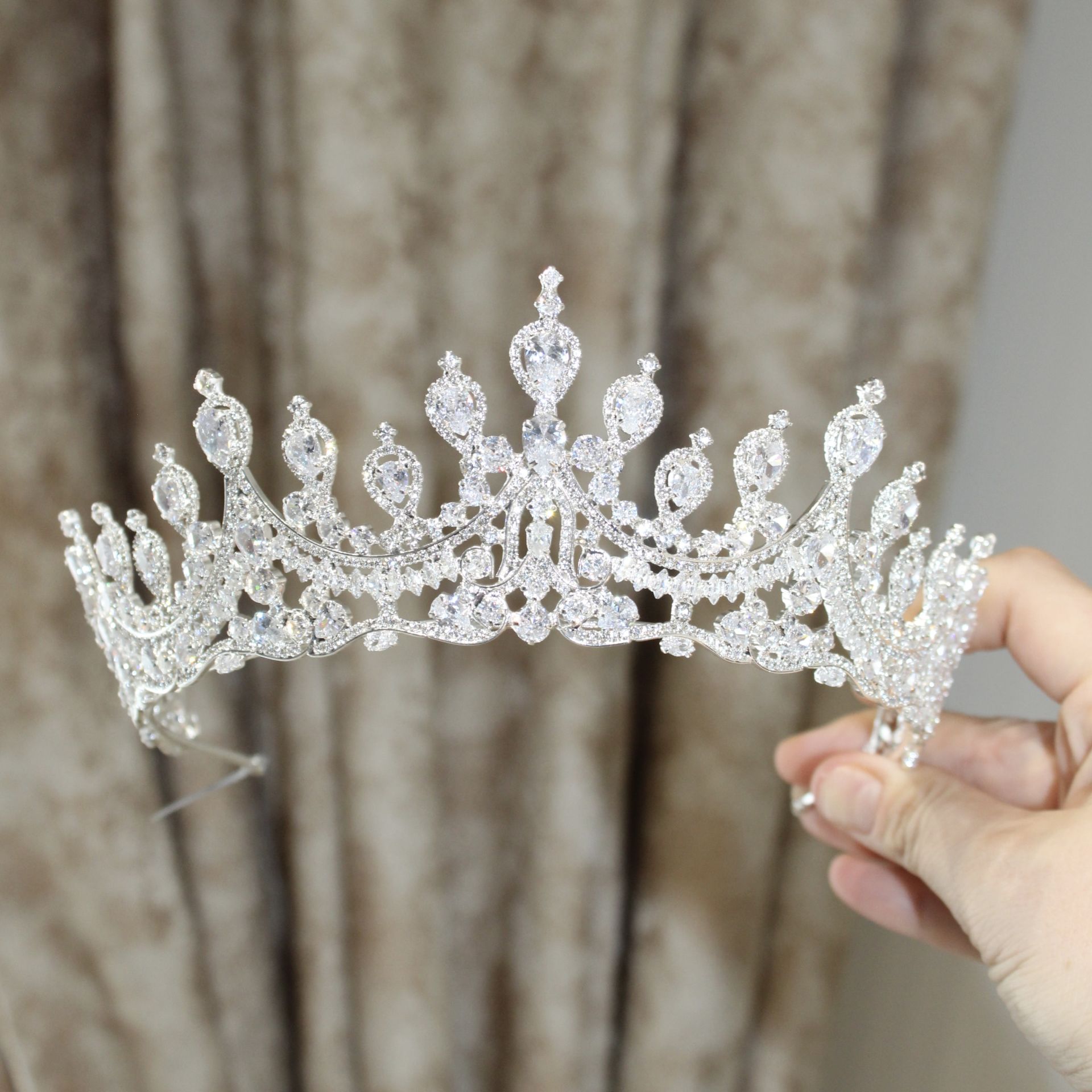 CROWN ORTA BOY ZİRKON GELİN TACI