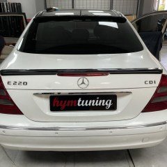 Mercedes W211 E Serisi Cam Üstü Spoiler Piano Black Spoyler 2000 2008