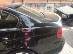 BMW 3 Serisi E90 İnce Spoiler, ABS PLASTİK Piano Black E90 M3 Spoyler