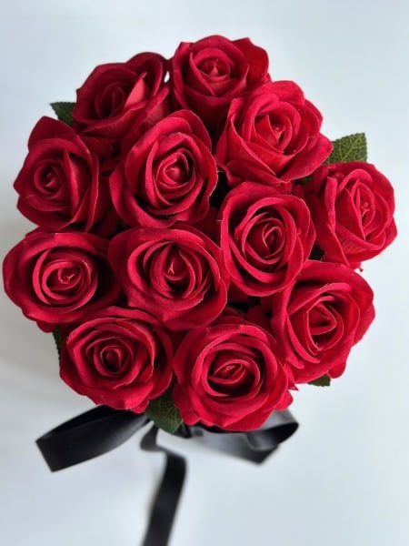 RED ROSES