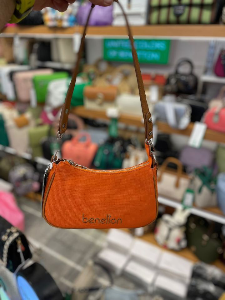 Benetton Turuncu Baget Kadın Çantası