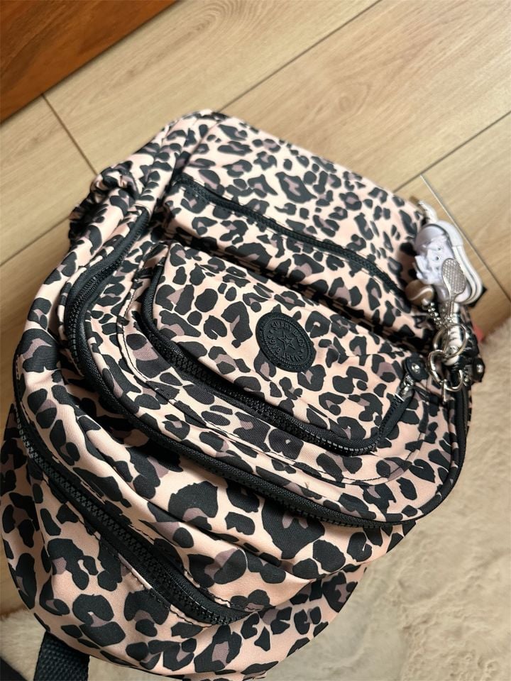 Leopar Sırt Çantası