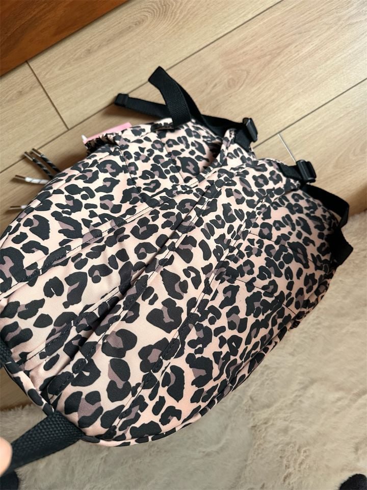 Leopar Sırt Çantası