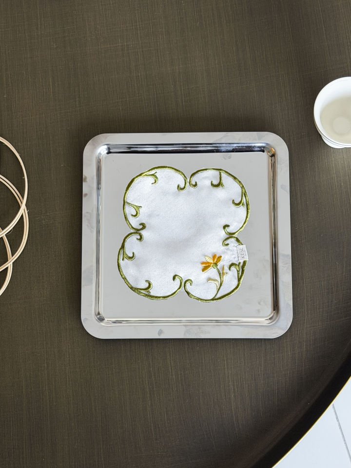 HIDDEN GARDEN YELLOW