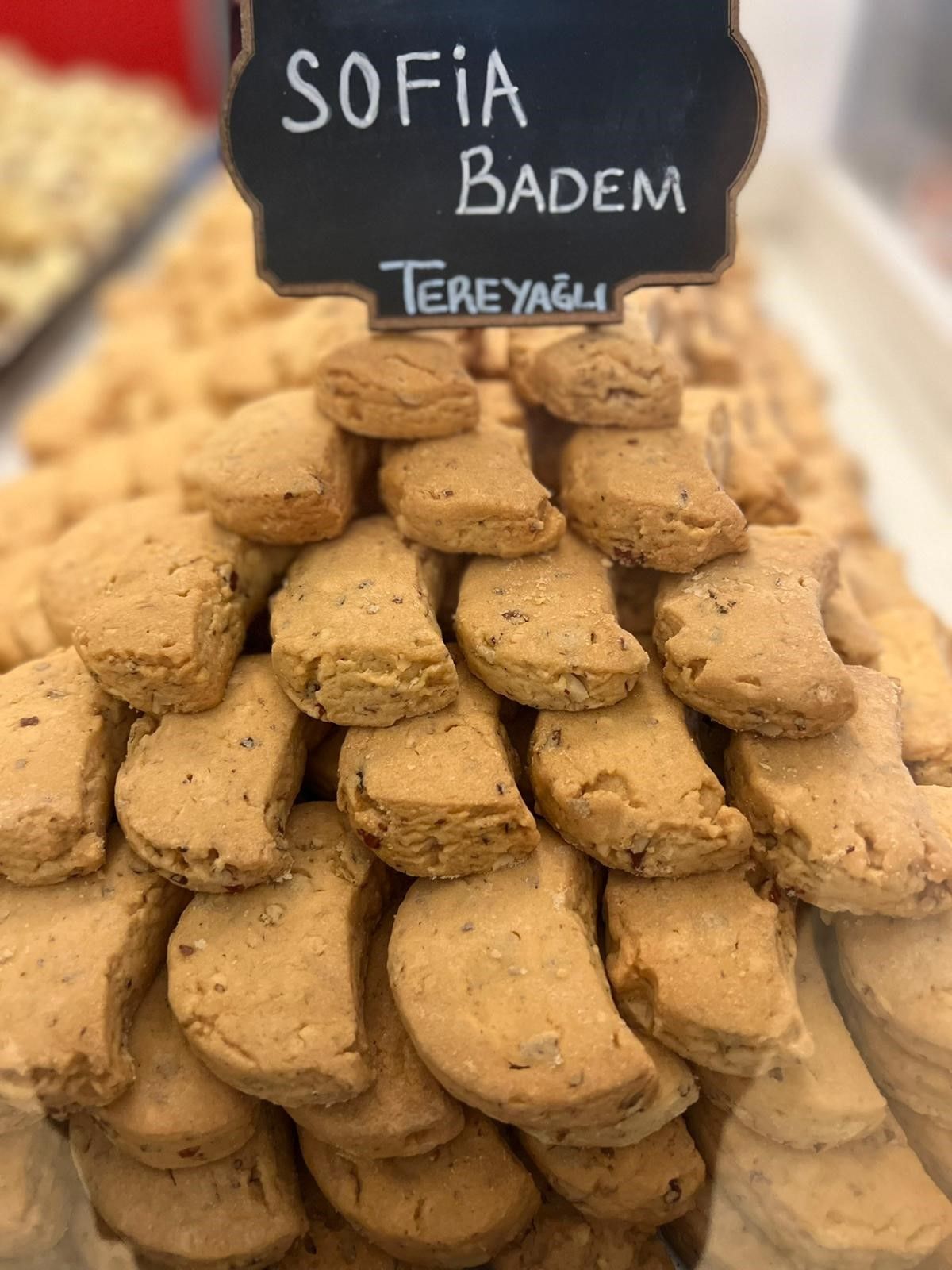 Kavala Bademlisi (Sofia Badem)
