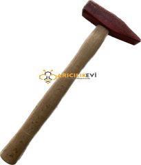 Ahşap Saplı Çekiç - 500 gr
