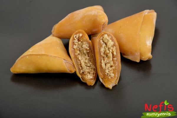 fruit pulp with walnuts  (Semse Cevizli (Muska)