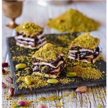 Hünkar Turkish Delight (With Plenty of Pistachio) (Hünkar Lokum Bol Fıstıklı)