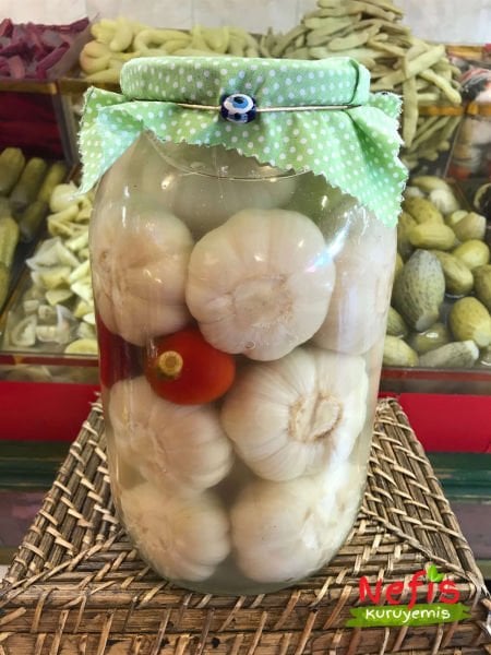 whole garlic pickle  (tüm sarımsak turşusu)
