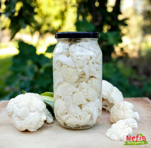 pickled cauliflower  (karnıbahar turşusu)