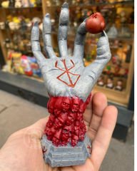 Berserk Hand Of God Heykeli