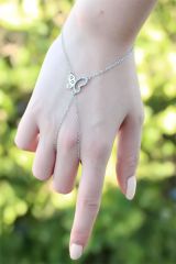 Kelebek Figürlü Zirkon Taşlı Silver Renkli Şahmeran Bileklik