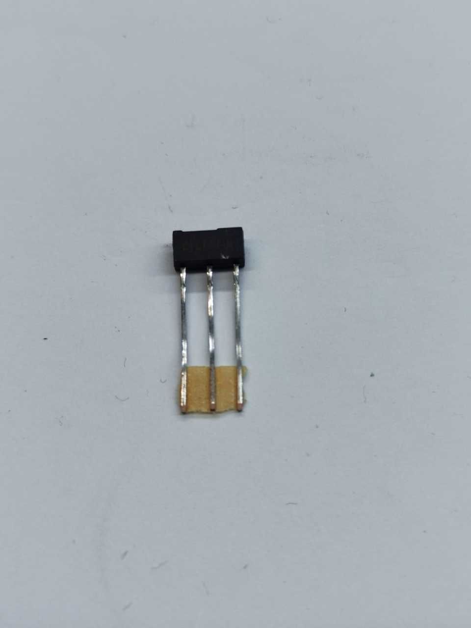 2SB1277-R     TO-92      40V 2A     PNP TRANSISTOR