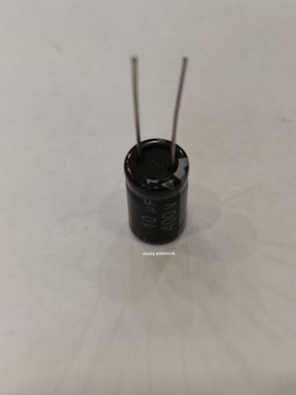 10 ADET - 10UF 400V 105C 10X17 ELEKTROLİTİK ALÜMİNYUM KONDANSATÖR