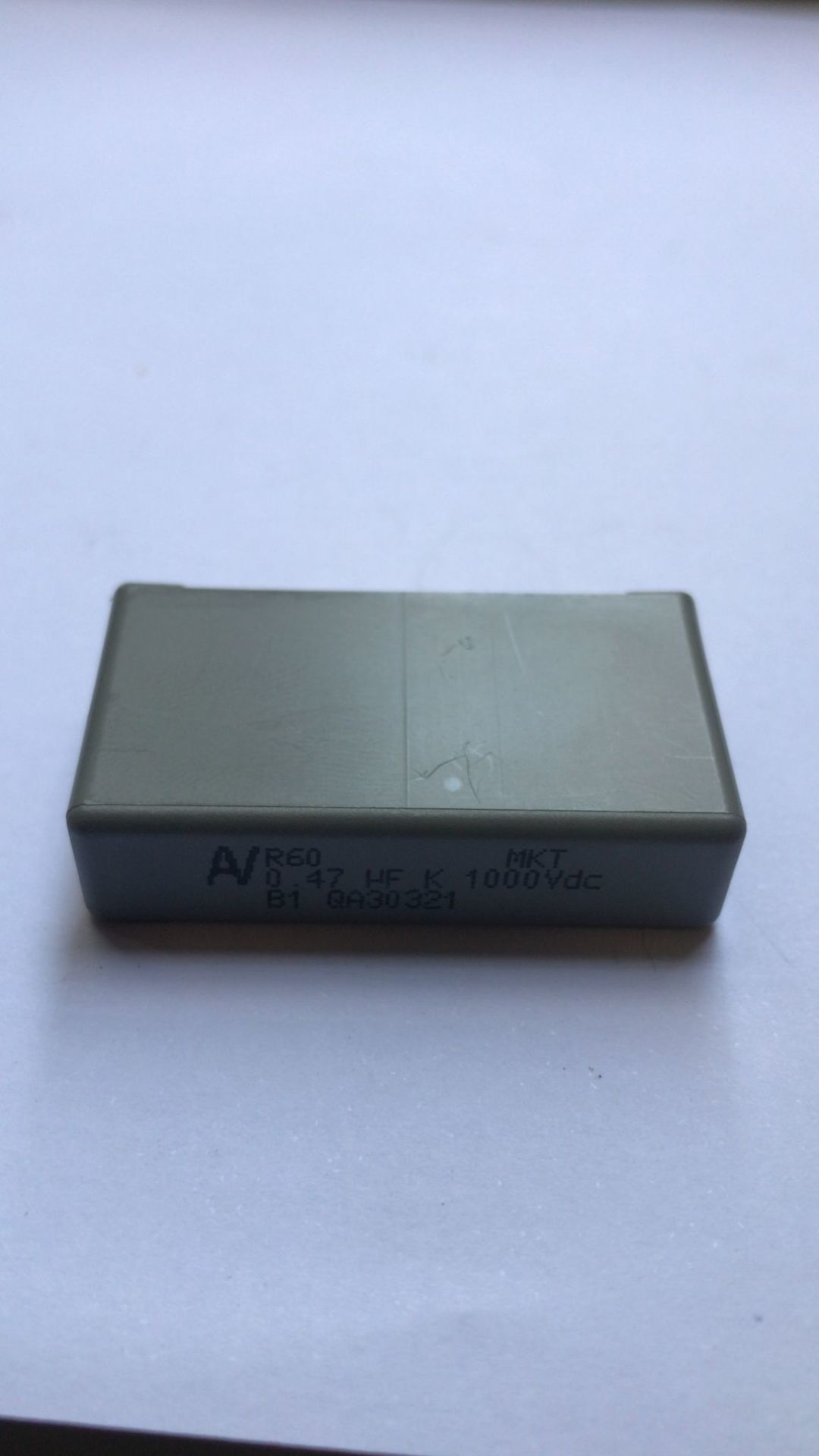 470NF 1000V - (0.47UF1000VDC)   RM:37.5   MKT POLYESTER KONDANSATÖR