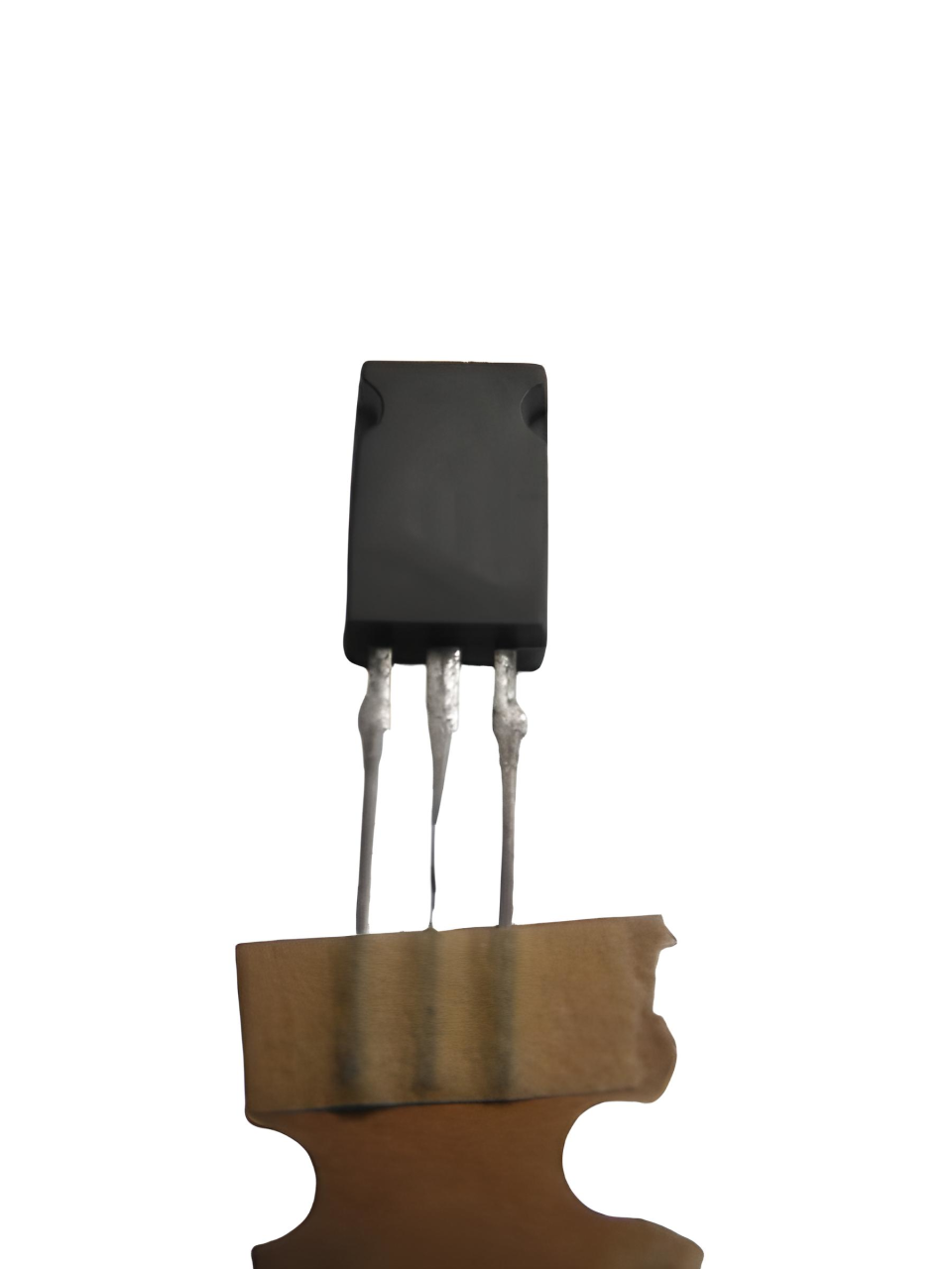 2SB1357         TO-126        3A 60V 20W       PNP DARLINGTON TRANSISTOR