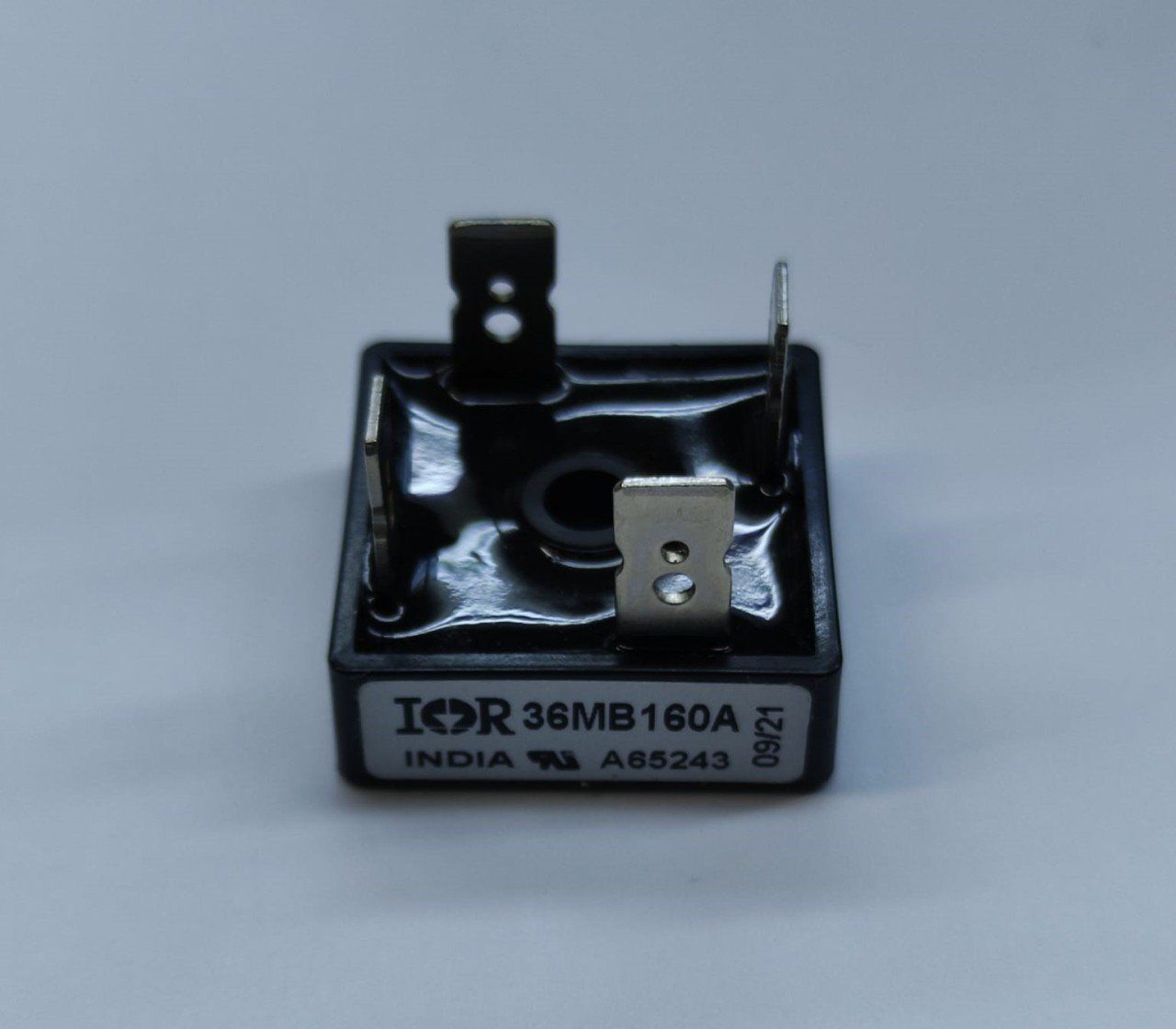 36MB160A     35A 1600V    BRIDGE RECTIFIER