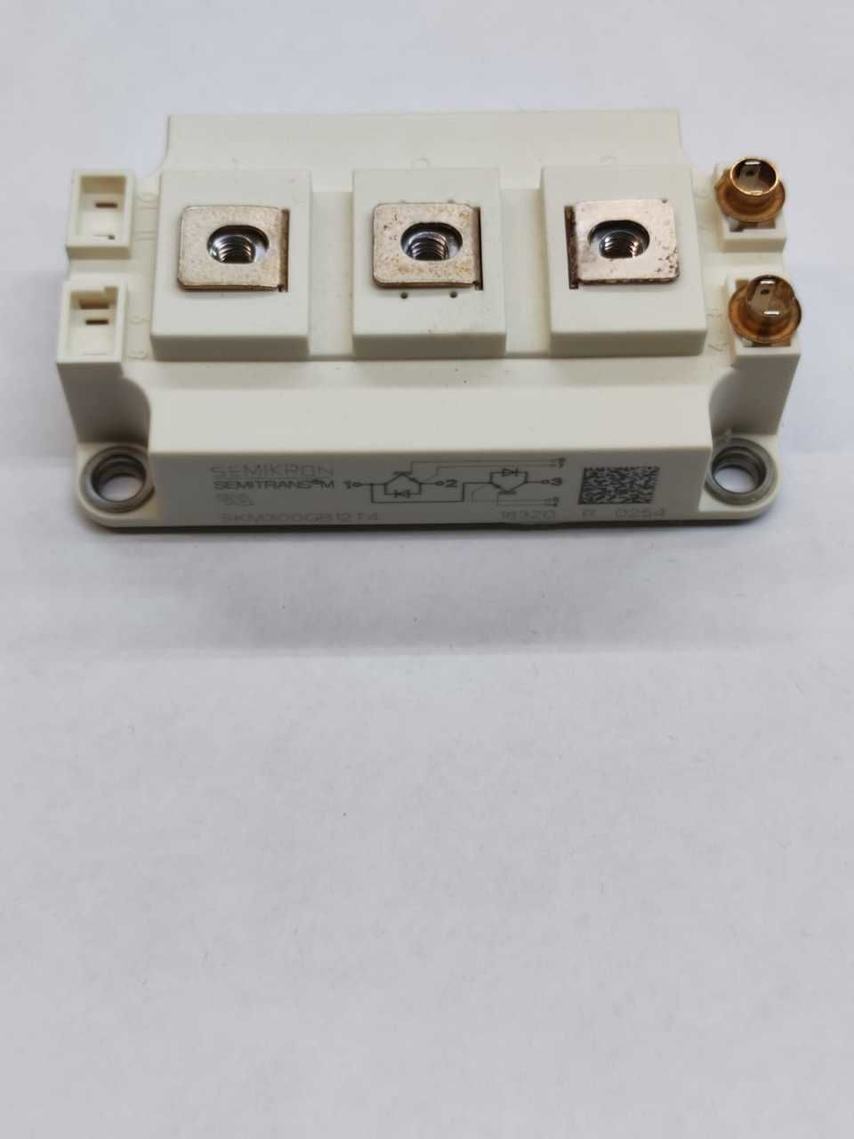 SKM300GB12T4   422A 1200V    IGBT MODULE
