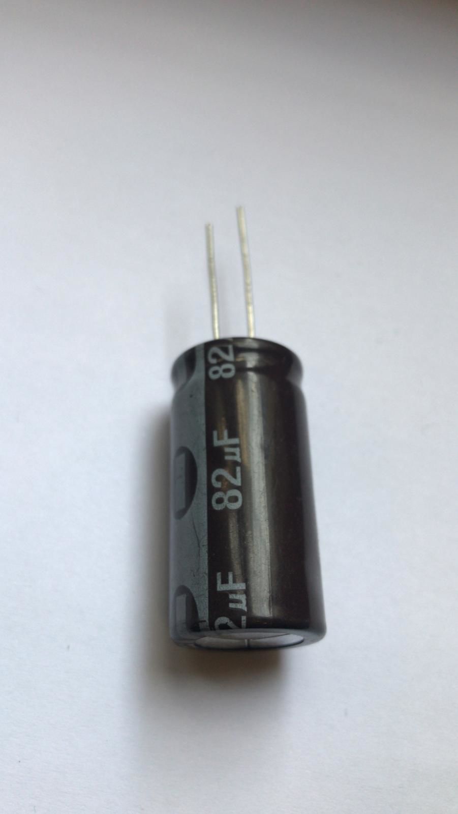 82UF 450V   105C   ELEKTROLİTİK ALÜMİNYUM KONDANSATÖR