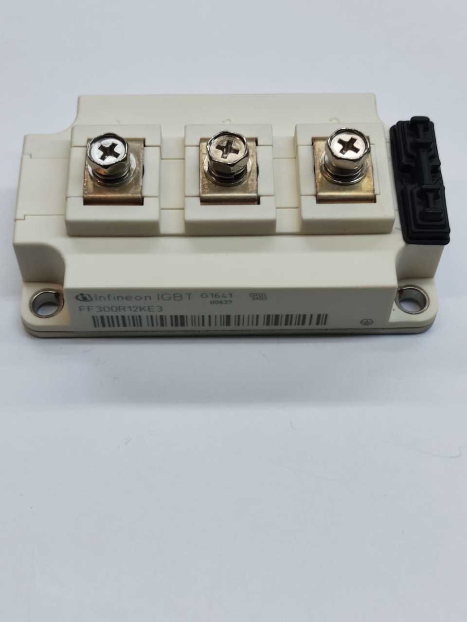 FF300R12KE3      300A 1200V     IGBT MODULE