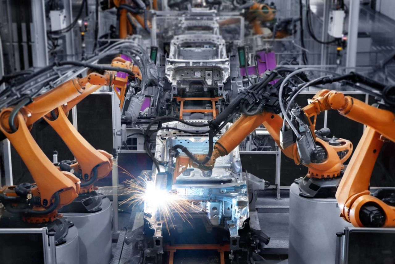  Endüstriyel Robotların Üretim Süreçlerindeki Rolü