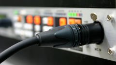 Tascam TA-1VP Vokal Efekt Prosesör Cihazı