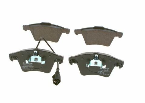 Volkswagen Caravelle T5 1.9TDI 2003-2009 Bosch Ön Balata NETPAR23749