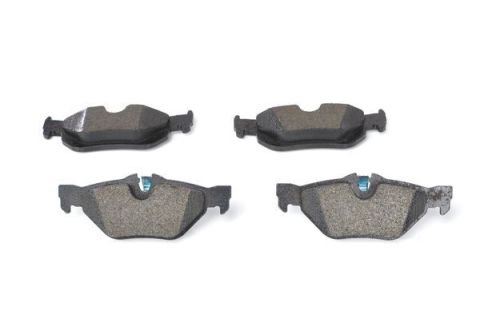 BMW 1 E87 118i 2.0 2007-2011 Bosch Arka Balata 23926