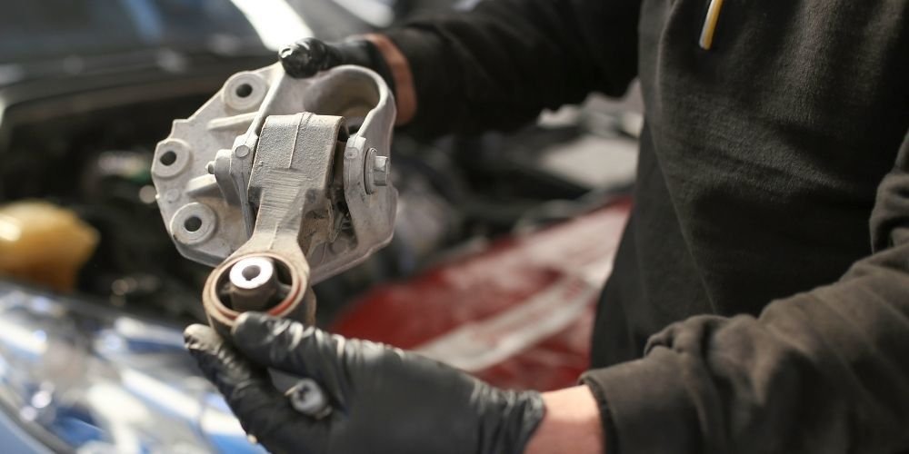Motor Takozu Nedir, Ne İşe Yarar?
