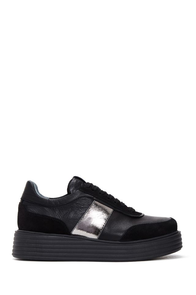 Women's Thick Sole Leather Sneaker