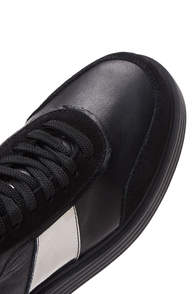 Women's Thick Sole Leather Sneaker