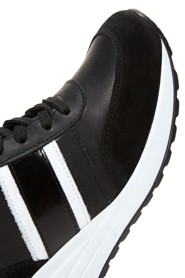 Women's Leather High-Sole Sneaker