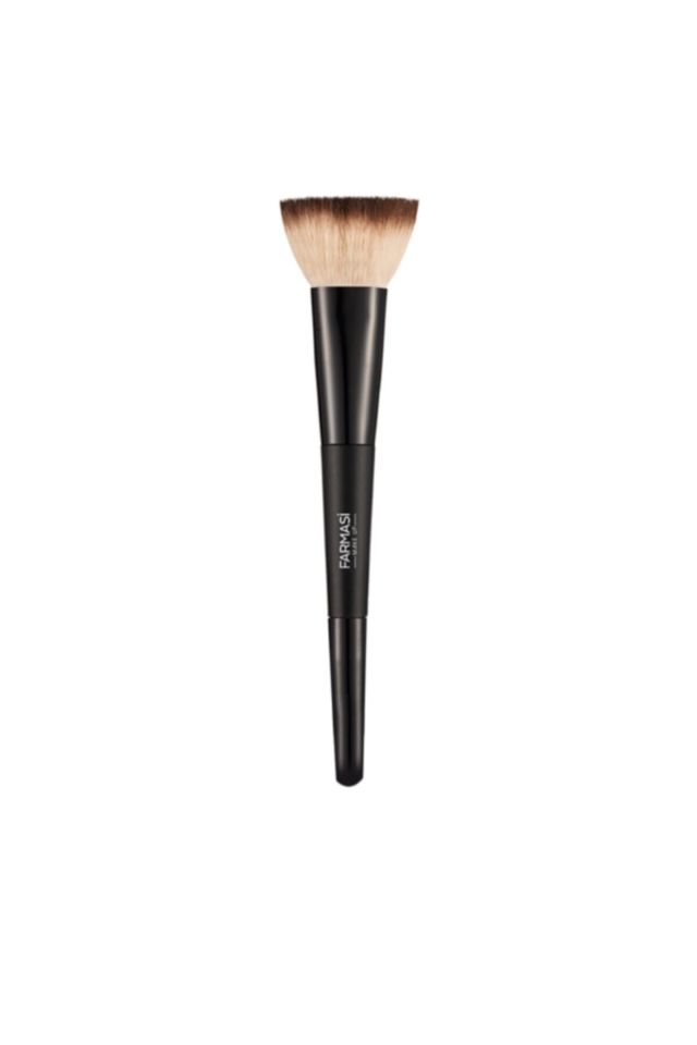 Kabuki Makeup Brush