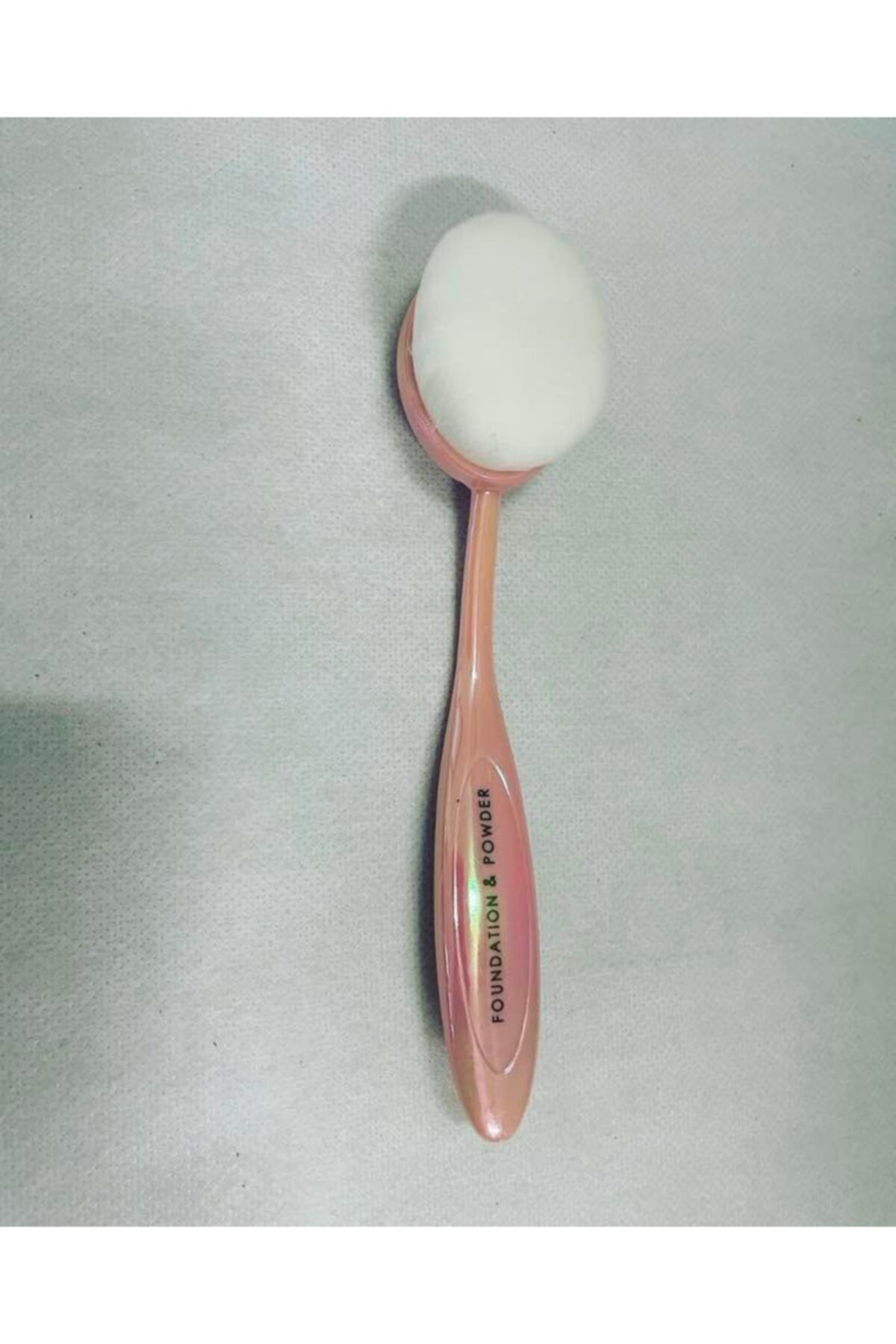 Oval Foundation And Powder Brush/