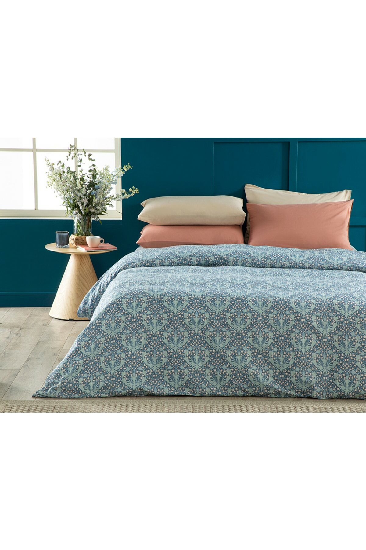 Tulip Blues Easy to Iron Double Duvet Cover 200x220 Cm Navy Blue