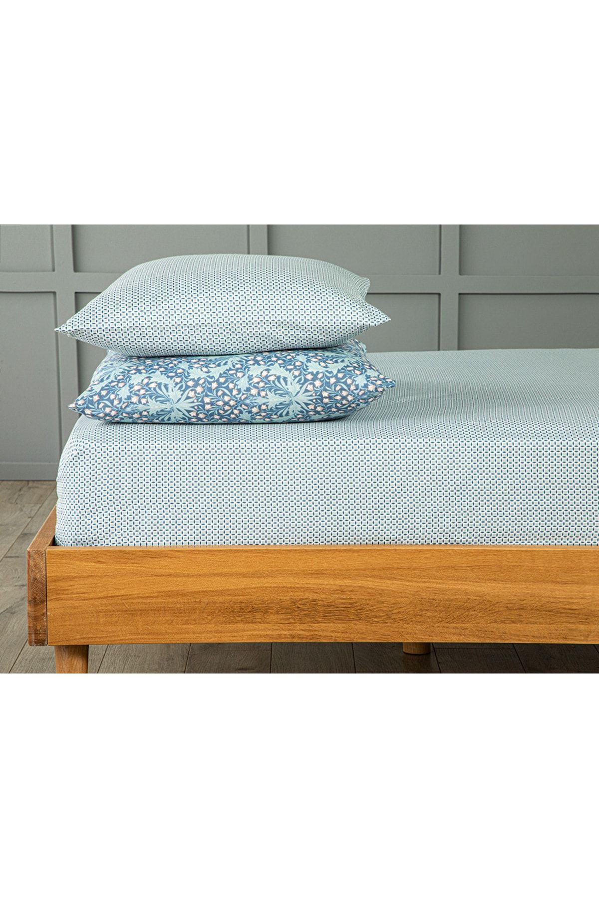 Easy-to-Iron Double Bed Sheet
