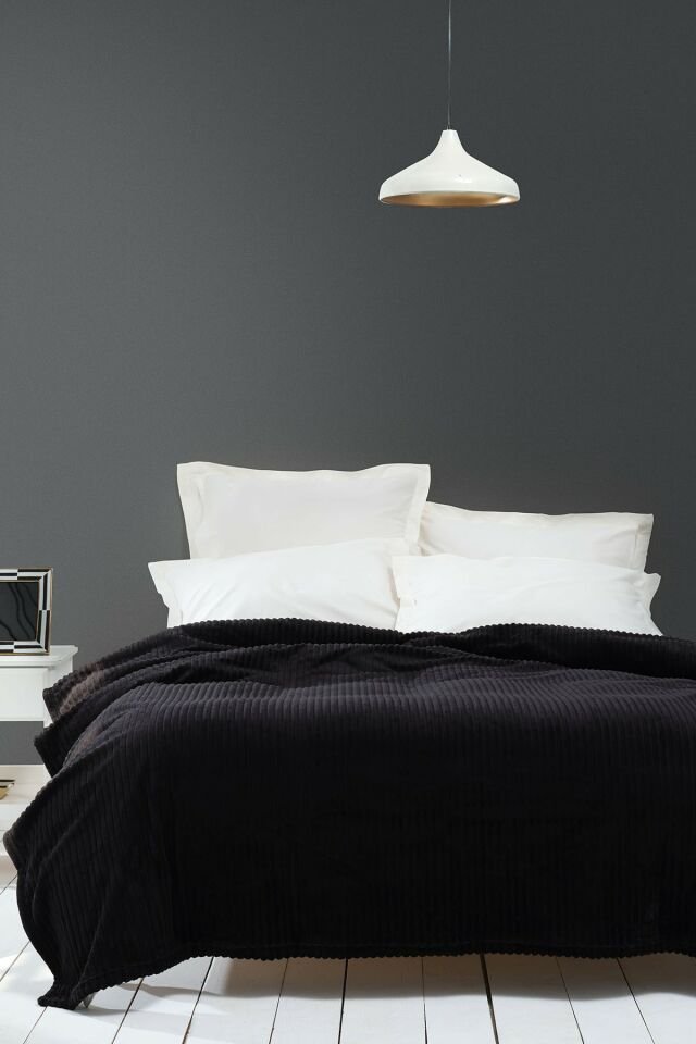 Joena Black Double Blanket