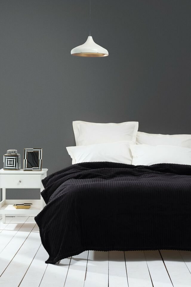 Joena Black Double Blanket
