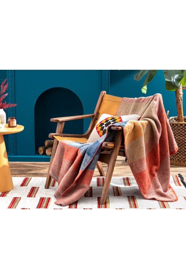 Direct Message Direct Message Silas Acrylic Tv Blanket 130x170 cm Red