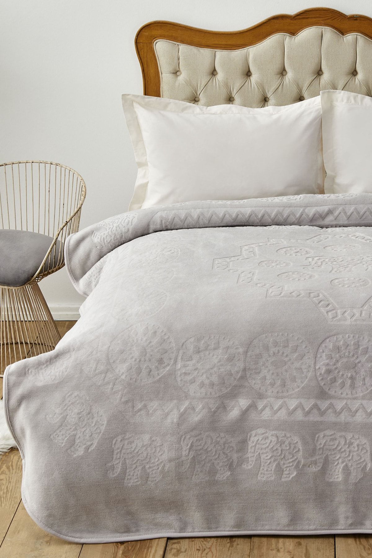Elephant Light Gray Double Soft Embosy Blanket