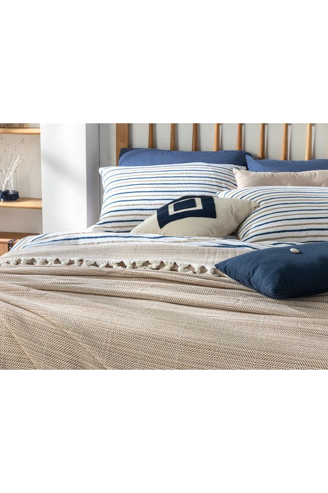 Isla Woven Double Bedspread 240x260 Cm Beige