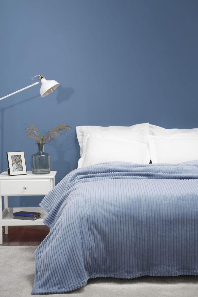 Joena Indigo Single Blanket