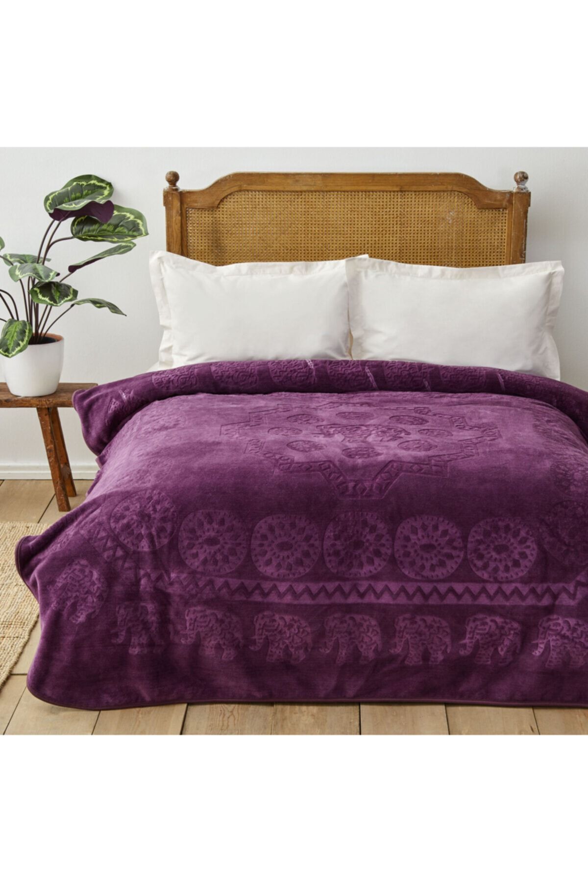 Elephant Plum Double Soft Embosy Blanket